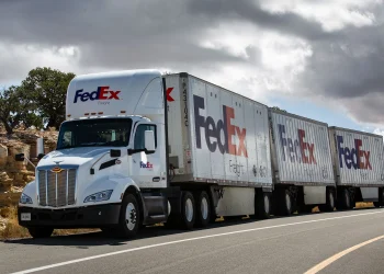 FedEx Freight sets goalposts for standalone business