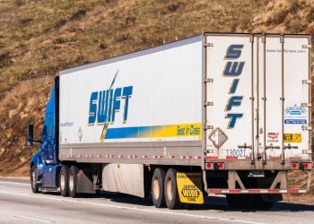 Knight-Swift Sees Stronger Pricing Momentum Despite Weak First Quarter