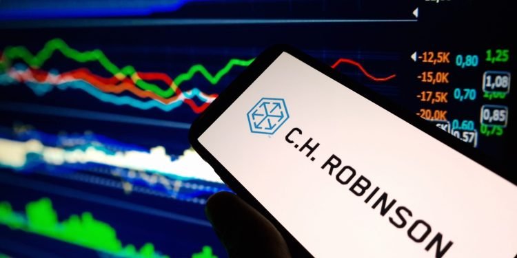 After CBS report, C.H. Robinson pushes safety responsibility back toward the FMCSA