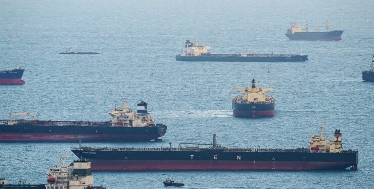 Iran Conflict Drives Shipping Surcharges and Complicates Contract Negotiations