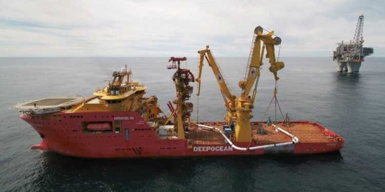 DeepOcean lands major North Sea FPSO decommissioning project