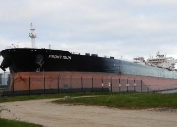 Frontline Sells Two Older Suezmax Tankers as Fleet Renewal Strategy Accelerates