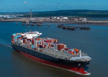 Small ocean carriers cut capacity on the Transpacific