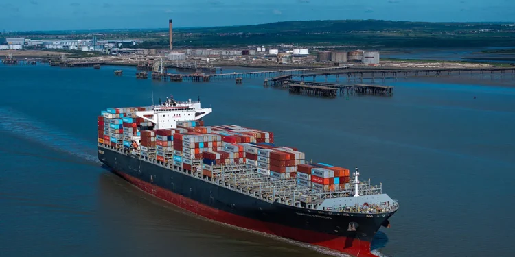 Small ocean carriers cut capacity on the Transpacific