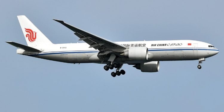 Globe Air Cargo France and Air China Cargo celebrate 30 years of partnership