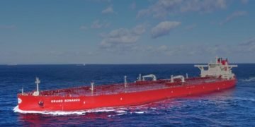 Pan Ocean pushes deeper into crude shipping with fresh VLCC order