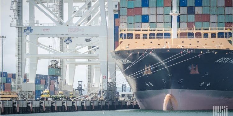 Trans-Pacific freight rates hold steady as peak season approaches amid fuel and capacity pressure