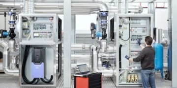 SRC Group and Energy Transfer bring heat pump tech into shipping efficiency push