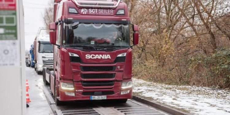 Austrian Startup Turns Everyday Traffic Into Electricity, With Ports Becoming the First Big Test