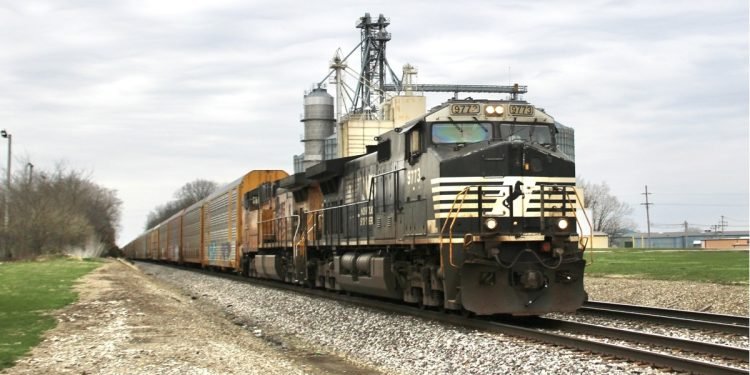 UP-NS Defend Revised Merger Filing as “Comprehensive and Complete” Amid Regulatory Pushback