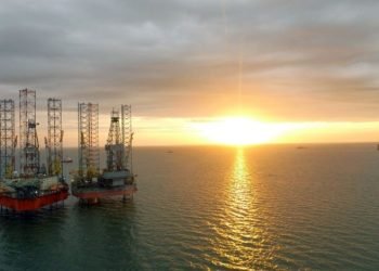 Velesto lands Hibiscus drilling deal in first asset-light rig move