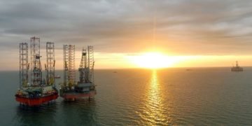 Velesto lands Hibiscus drilling deal in first asset-light rig move