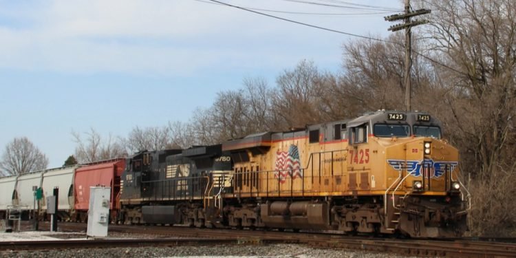 STB conditionally accepts Union Pacific–Norfolk Southern merger application, requests additional data