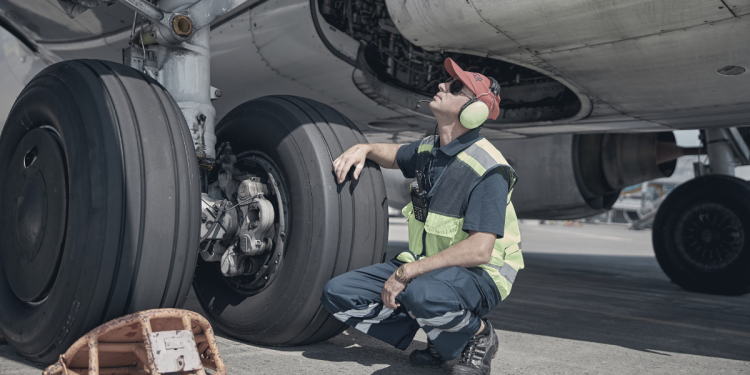 Engine Maintenance Becomes Aviation’s Biggest Strategic Challenge