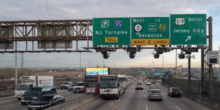 New Jersey revises independent contractor rule, easing some trucking industry concerns but keeping strict ABC test framework