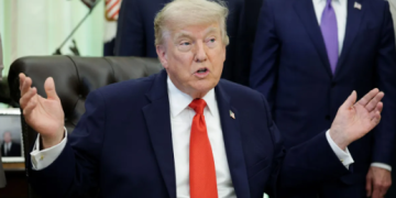 Federal court temporarily upholds Trump’s 10% global tariff