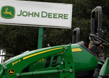 Deere Recovers $272M in Tariff Refunds but Still Faces $900M Cost Pressure