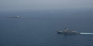 US ends Iran port blockade as threat level in Hormuz drops, but shipping industry remains