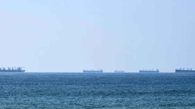 IMO to Evacuate Thousands of Seafarers Stuck in the Gulf