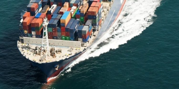 Global Ship Lease enters newbuilding market with $917 million containership order