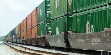 Intermodal rail traffic surges as shippers switch freight from trucks to rail