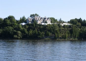 Donations for 24 Sussex restoration top $100,000 within days