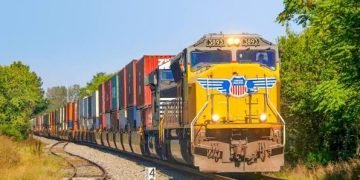 Maersk shifts Southern California rail traffic from BNSF to Union Pacific