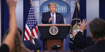 Trump Renews Tariff Threat Over Canadian Wildfire Smoke Following Meeting With Carney