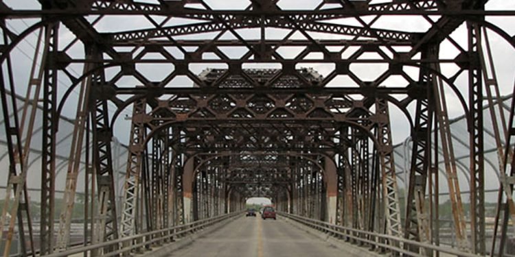 After More Than a Century, Winnipeg’s Arlington Bridge Begins Its Final Chapter