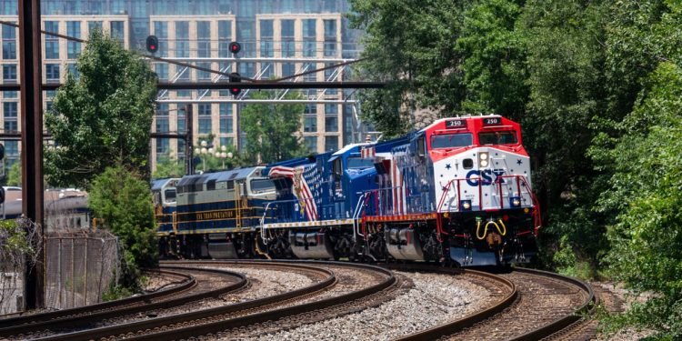 CSX unveils commemorative locomotives during Washington rail event celebrating America’s 250th anniversary
