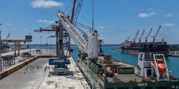 DP World Begins Tartous Port Modernisation with Arrival of First Cranes