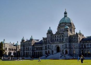 Eby Defends Minister’s Public Opposition to LNG Expansion as B.C. Balances Economic Growth and Internal Divisions