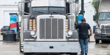 FMCSA pilots could give truck drivers more control over the 14-hour clock