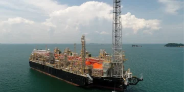 Golar LNG Advances Plans for Third FLNG Conversion at Seatrium