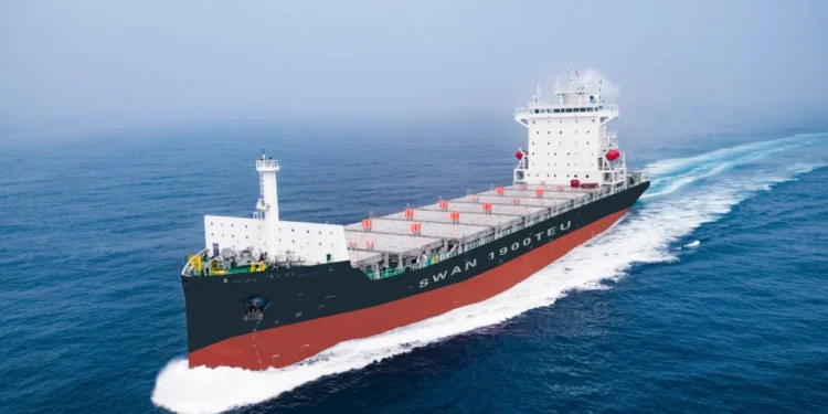 RCL returns to Huangpu-Wenchong with order for four new container ships