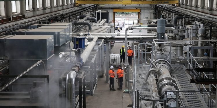 SAF pioneer completes successful trials of waste biomass technology