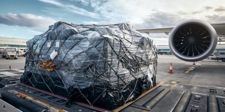 Global airfreight tonnage and rates continue to soften in early August