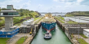 Panama Canal cuts daily transit slots as El Niño weighs on water levels
