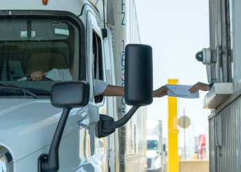 FMCSA and New York Head for Court Showdown Over Non-Domiciled CDL Rules