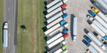 Trump Administration Moves to Roll Back Obama-Era Truck Engine Efficiency Rules