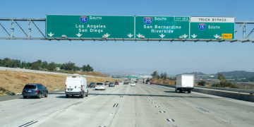 Teamsters Lawsuit Puts California’s Driverless Truck Rules Under Legal Scrutiny