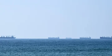 Iran War Enters Sixth Month as 6,000 Seafarers Remain Stranded in the Gulf