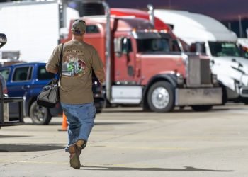 Truck Transportation Jobs Hold Steady in July as Warehouse Employment Falls