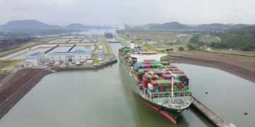 Panama Canal reduces draught for neo-Panamax locks