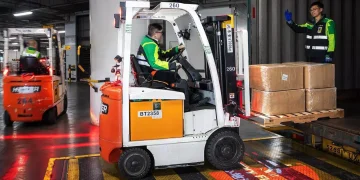 Hacis expands SuperLink China Direct service to Vietnam
