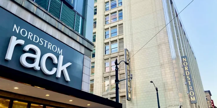Nordstrom eyes seven-day delivery as retailer pushes for faster shipping