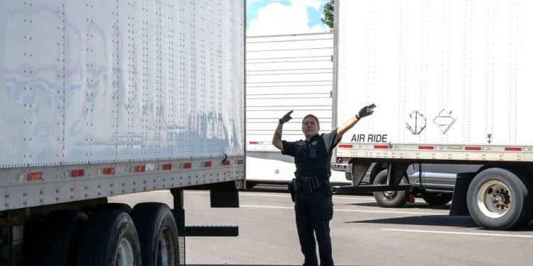 New Truck Safety Blitzes Uncover Thousands of Violations, Put 99 Drivers Out of Service