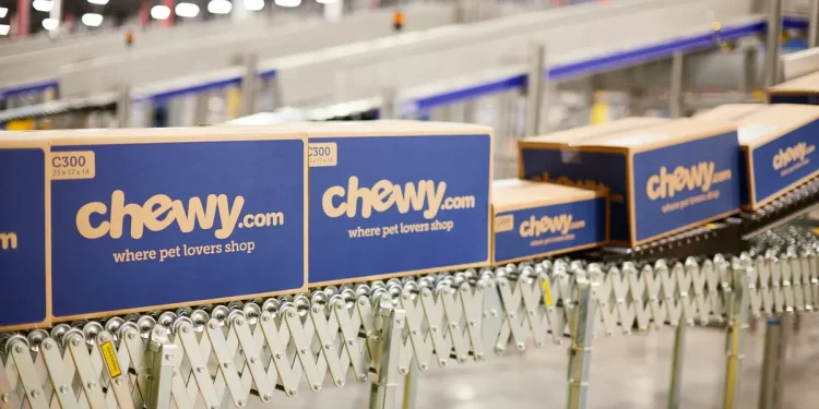 3 tips from Chewy’s COO on gaining a last-mile delivery edge