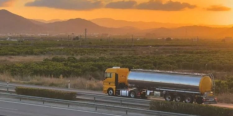 Uber Freight makes significant multi-year commitment to Europe with new Krakow hub