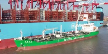 Maersk and MOL stress multi-fuel and diverse solutions to decarbonise
